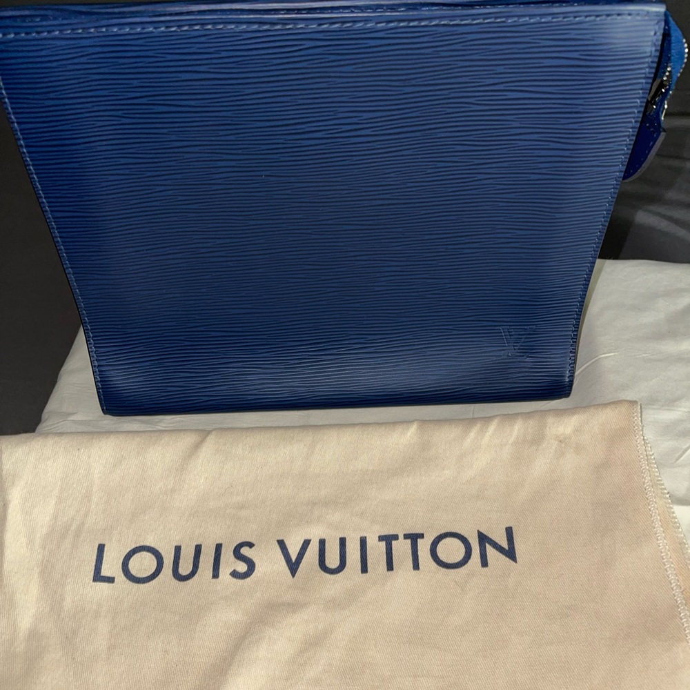 Blue Louis Vuitton clutch great condition